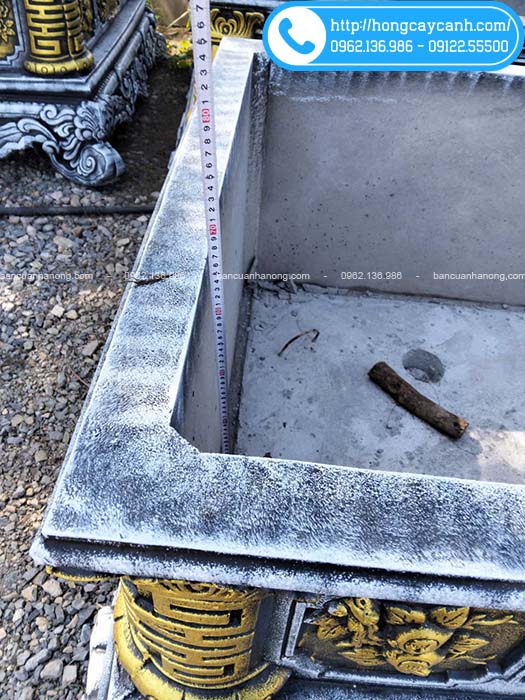 Độ sâu lòng của chậu giúp cây chứa được nhiều đất